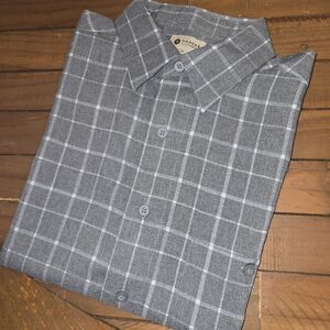 Haggar Gray Check Short Sleeve Button down M No Tuck 0846